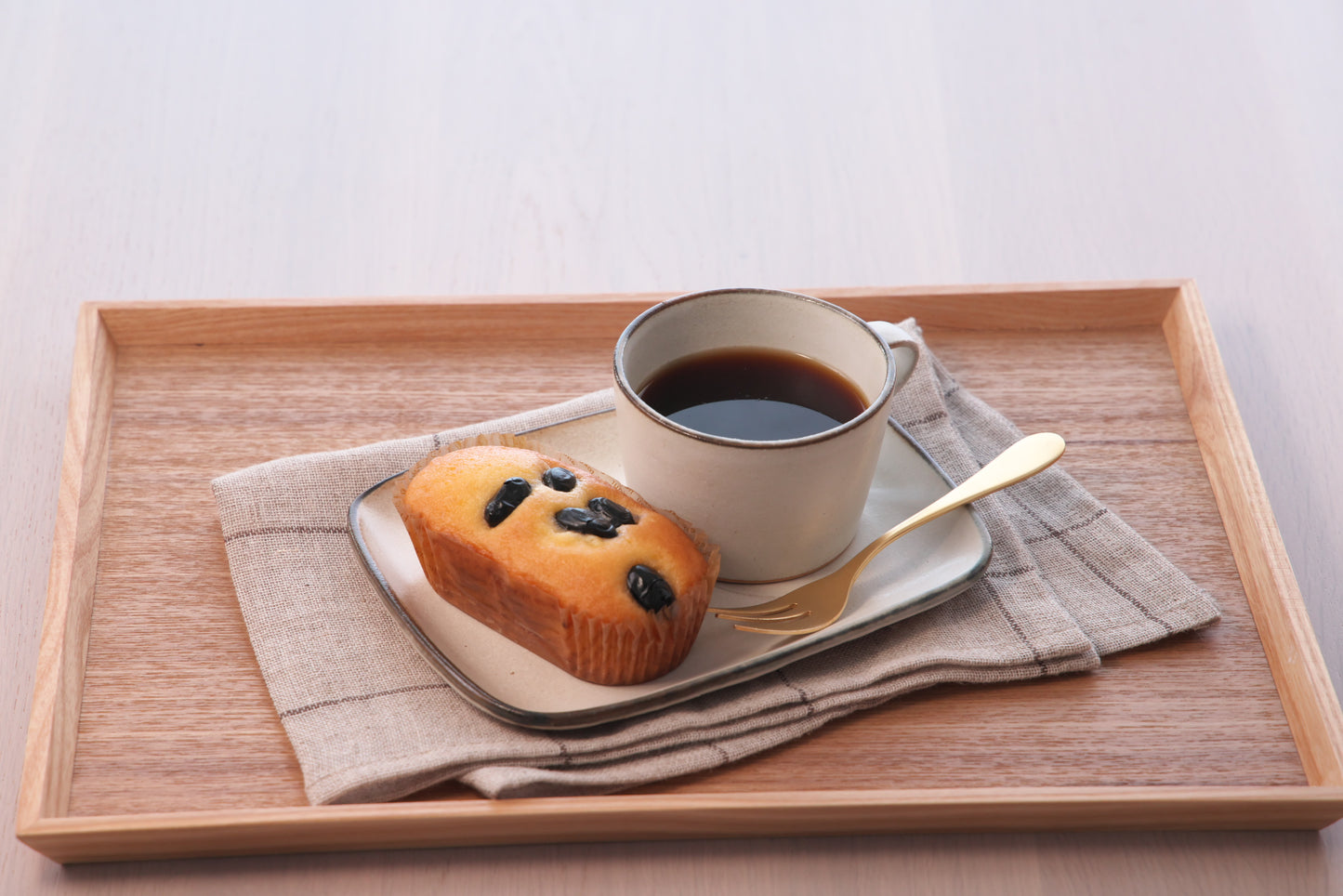 1個 黒豆ケーキ